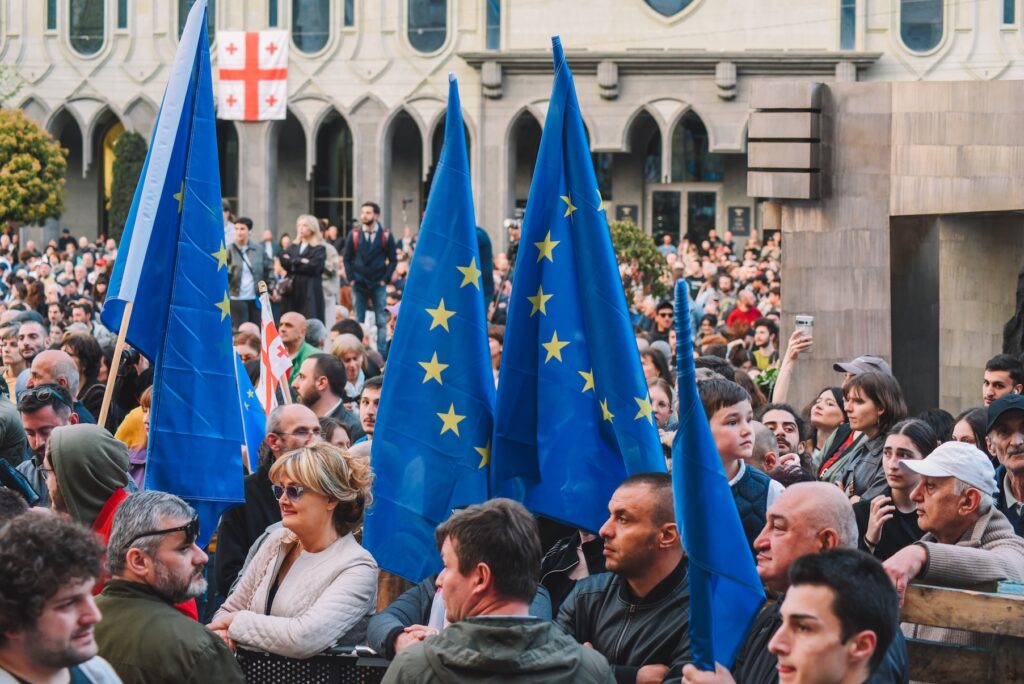 Georgia tries to balancing its relations between the West, Russia and China